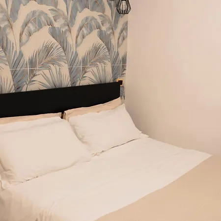 Apartment Maison Rose, Host *