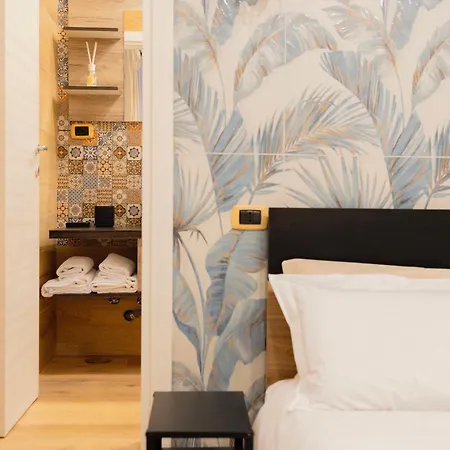 Maison Rose, Host Appartamento
